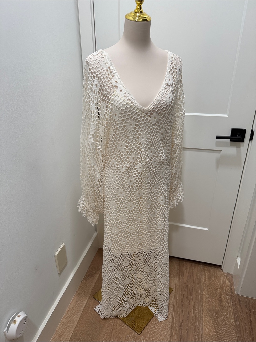 Zara Cream Crochet V-Neck Maxi Dress - Picture 1 of 6